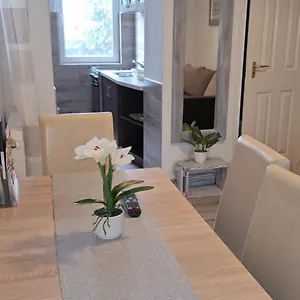 Apartament Amira Eger