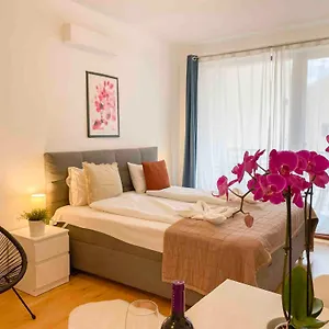 Opera Apartment