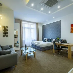Apartament Karoly Corner Residences